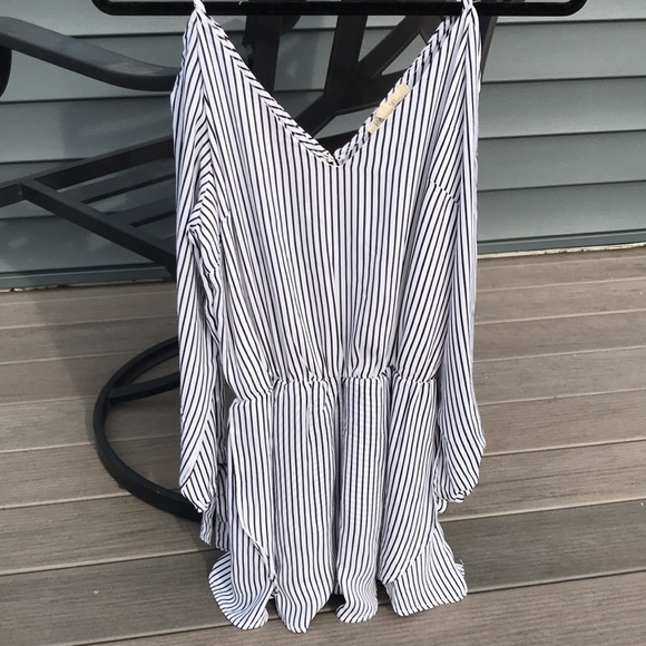 Striped romper - Picture 2 of 4